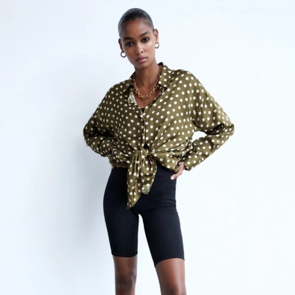 Zara satin effect green polka  dot blouse - Picture 4 of 11